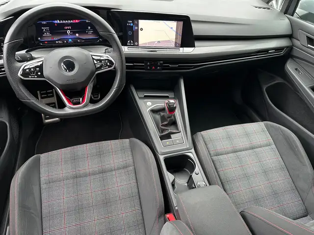 Volkswagen Golf view 12