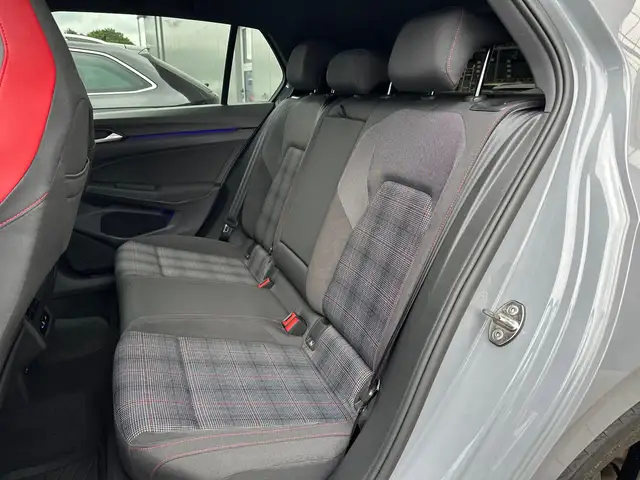 Volkswagen Golf view 11