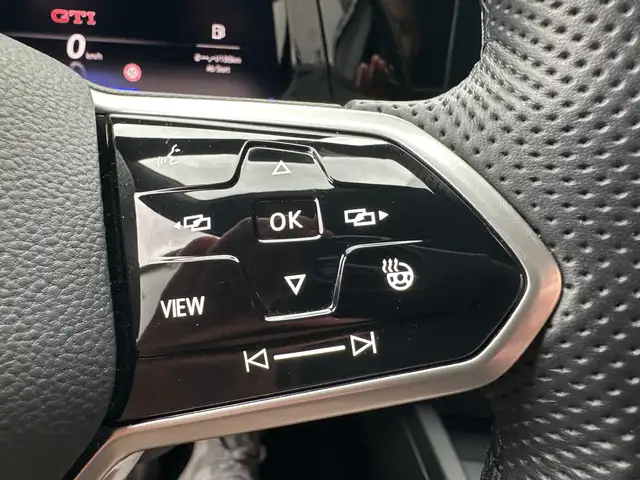 Volkswagen Golf view 14