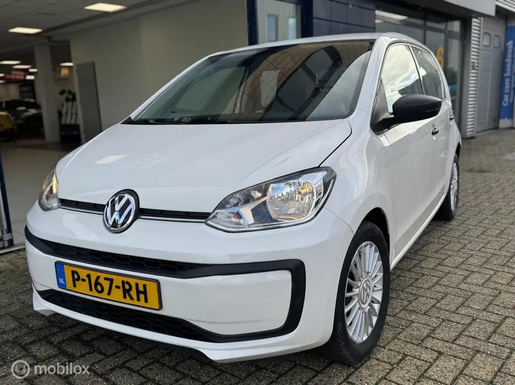 Volkswagen up! 2018 из Европы — купить под ключ