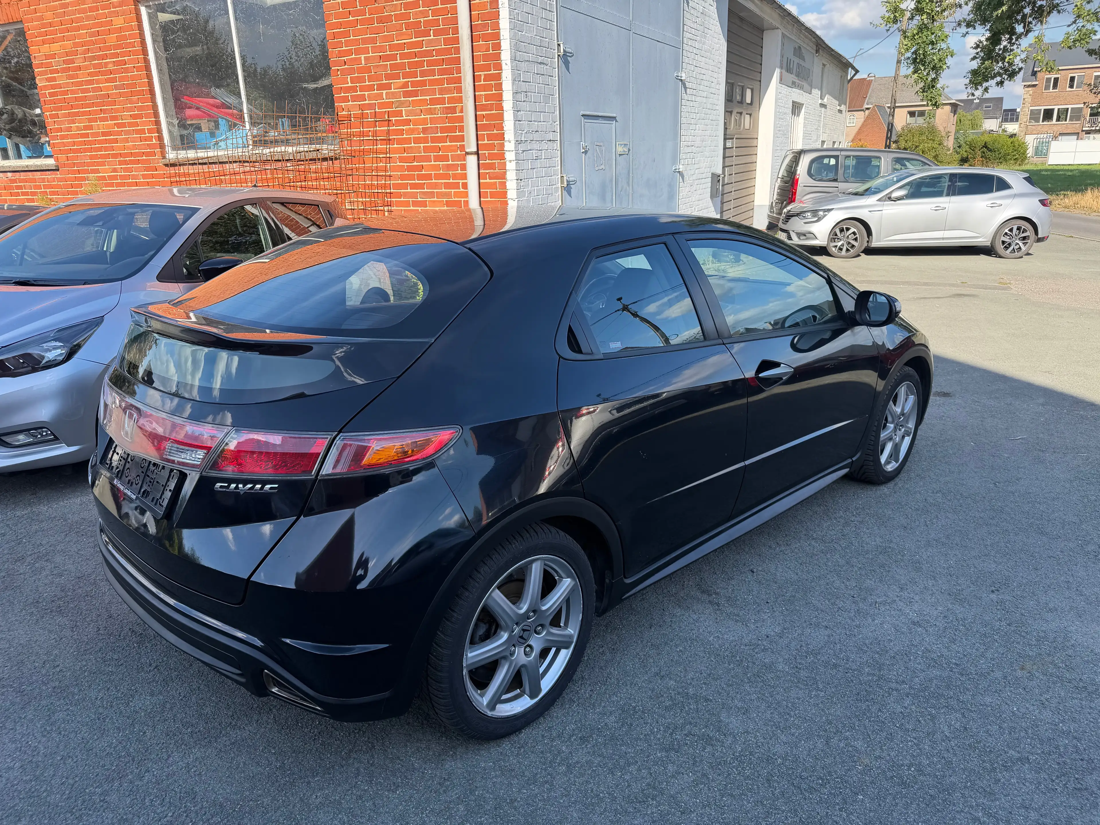 Honda Civic 1.8i 16v VTEC Sport **Garantie** — photo 4