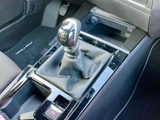 Opel Astra view 23