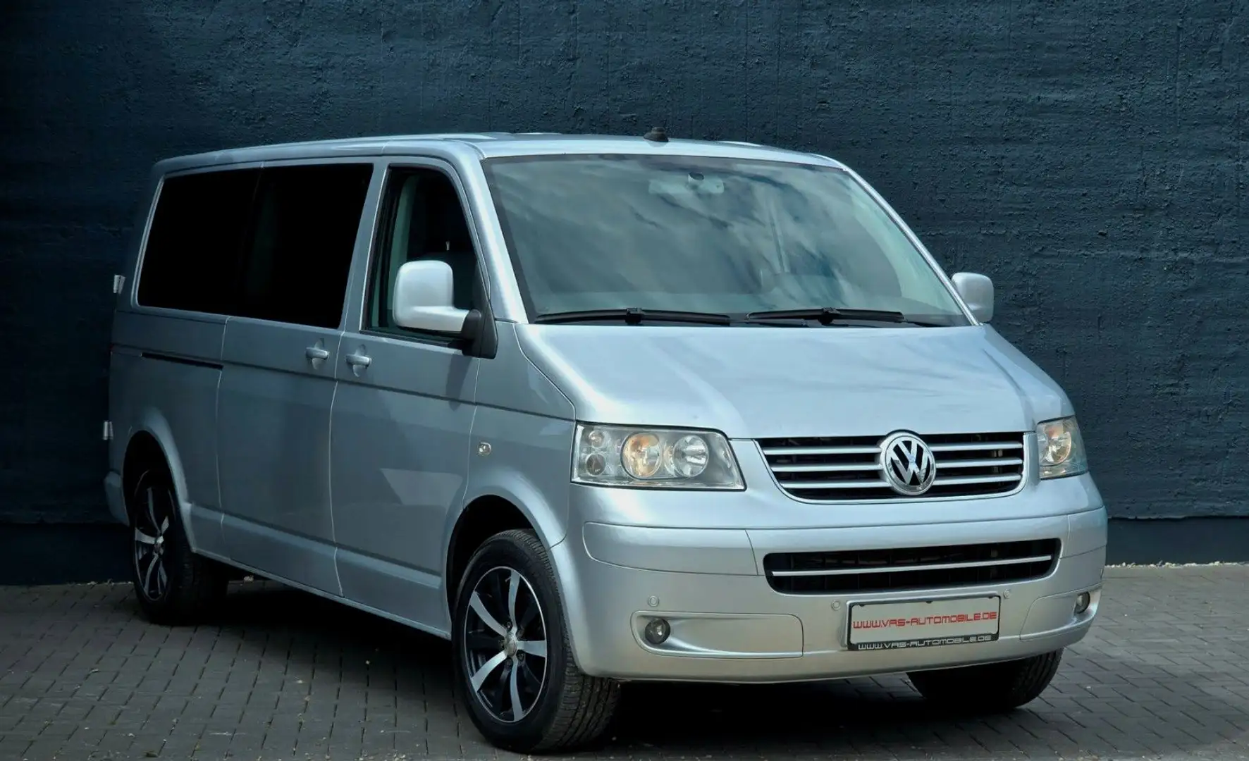 Volkswagen T5 Transporter T5*TCaravelle*lang*Automatik* Silber - 2