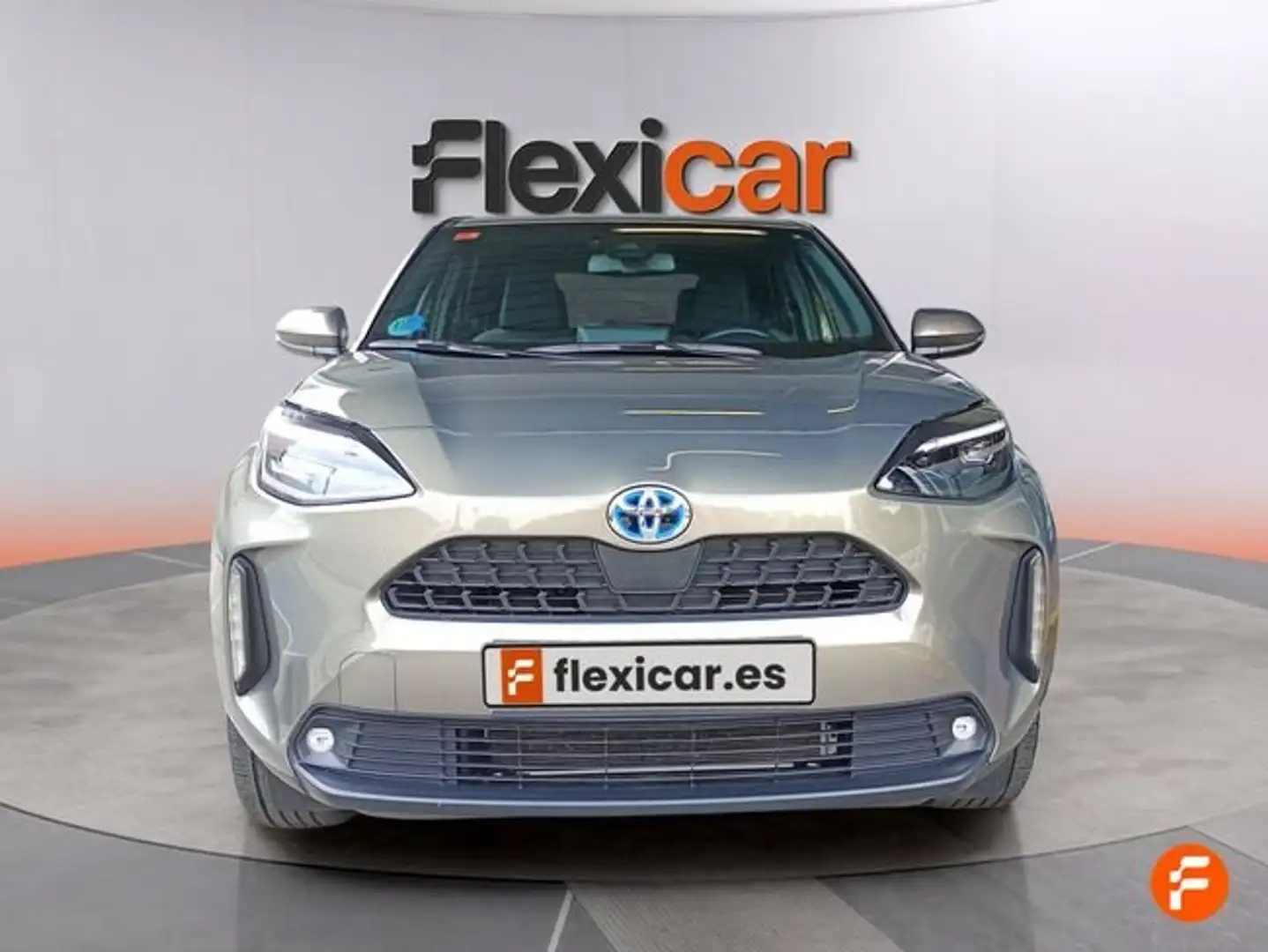 Toyota Yaris Cross 120H Active Tech Beige - 2