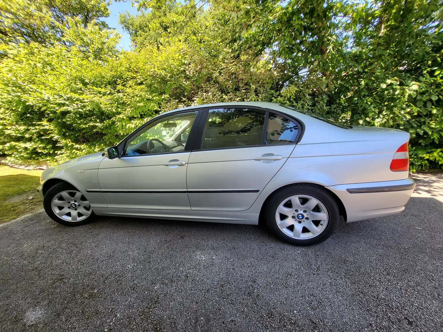 BMW 320 320d Pack Business Gris - 1