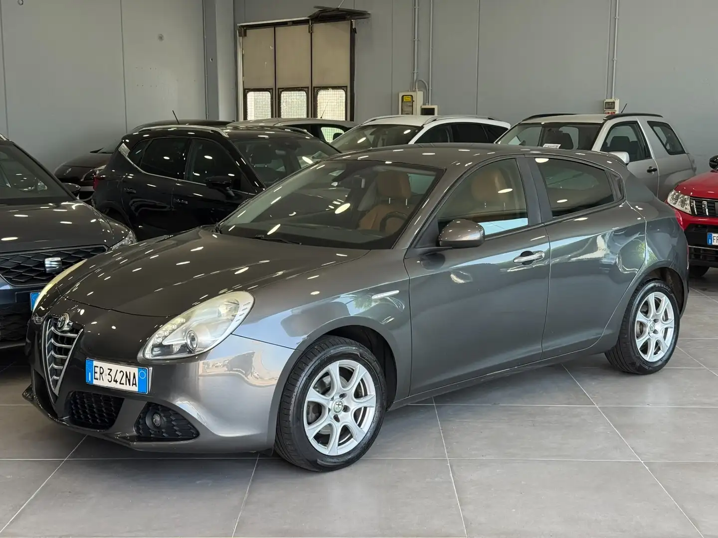 Alfa Romeo Giulietta 1.4 Turbo 120 CV GPL Distinctive Grigio - 1