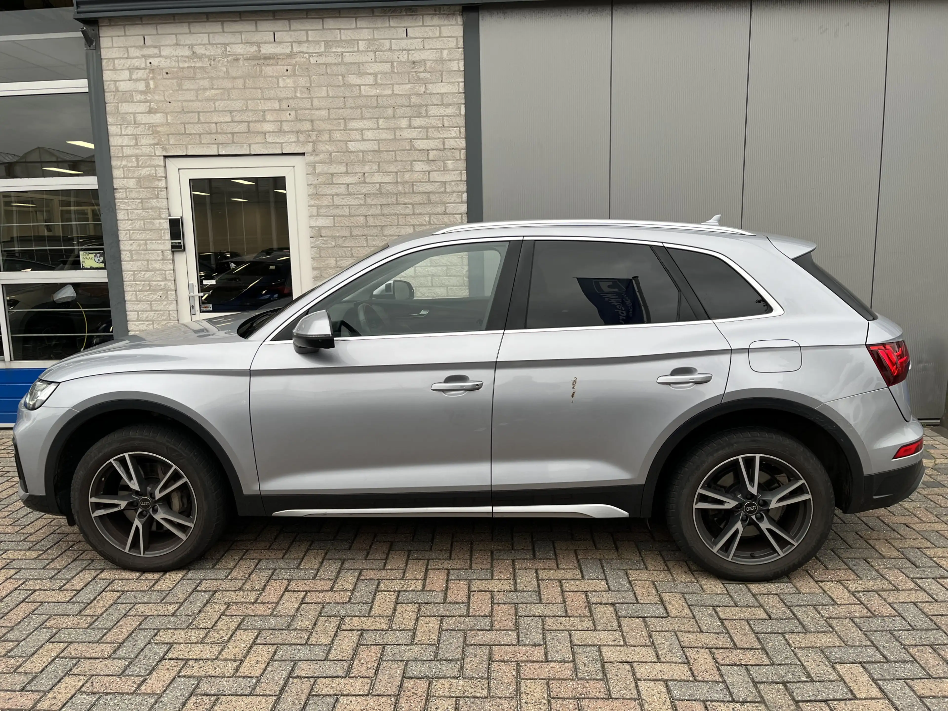 Audi Q5 50 TFSI e Advanced edition / AUTOMAAT/ LEER/ NAVI/ — photo 2