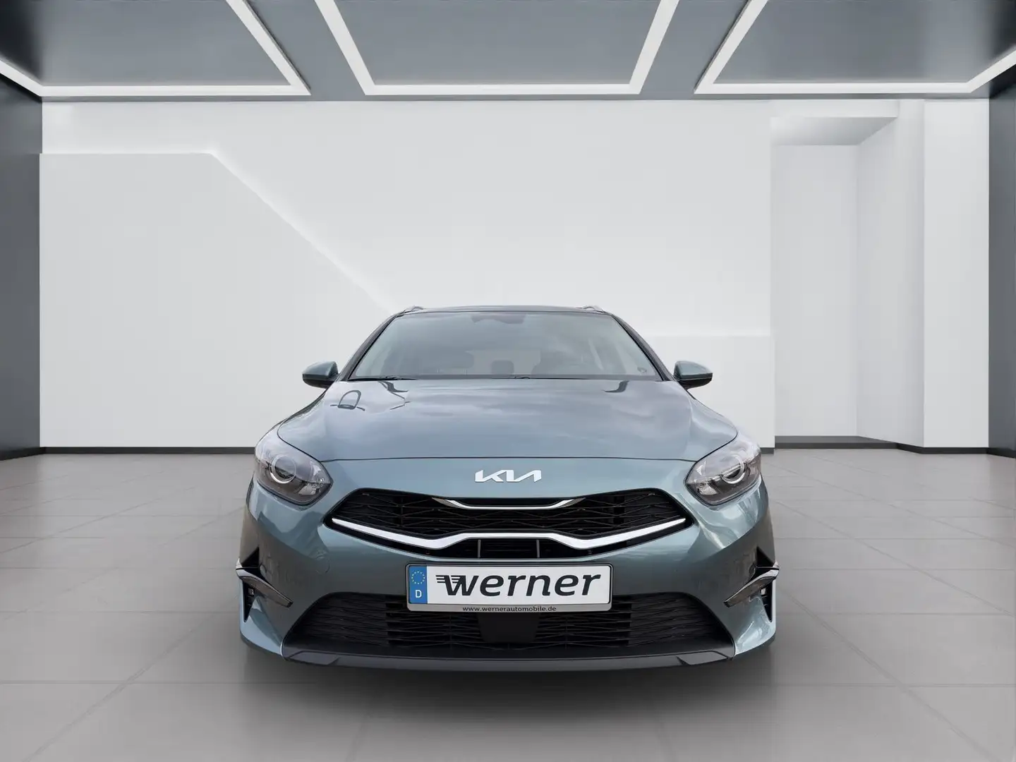 Kia Ceed SW / cee'd SW Ceed SW 1.5 T-GDI DCT Vision Komfort Plus Navi Gris - 2