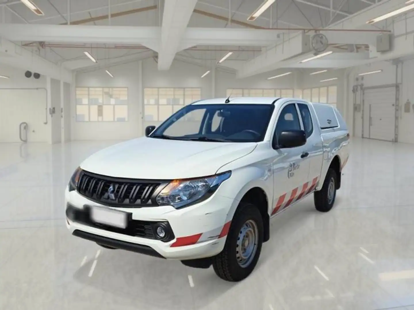 Mitsubishi L200 Cl.cab 2.4d Invite 4wd 154cv N1 E6 Blanco - 1