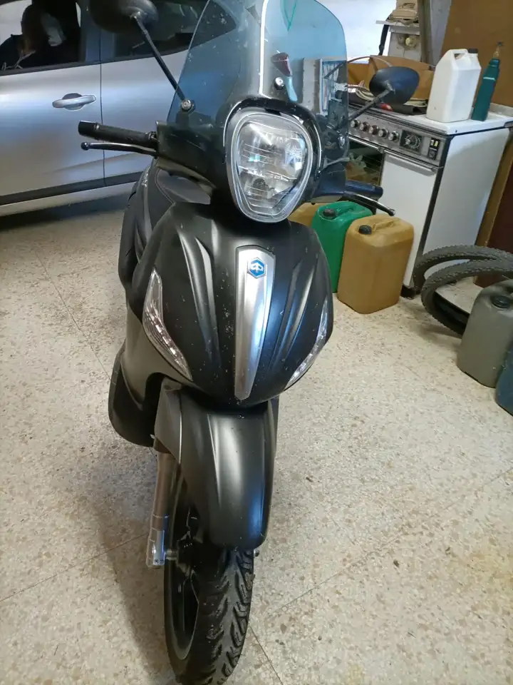Piaggio Beverly 350