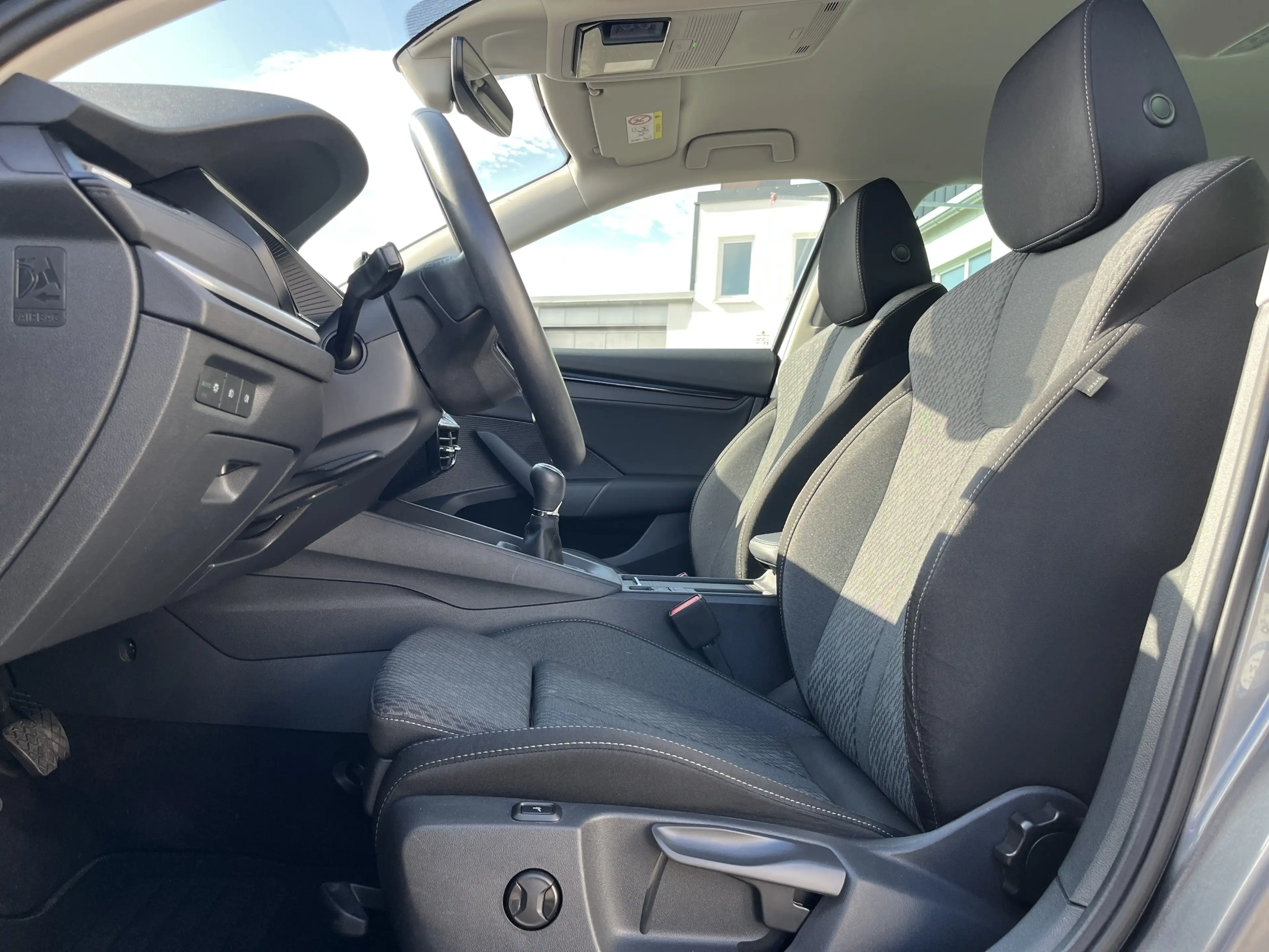 Skoda Octavia Combi 2.0 TDI Blackline AHK-Vorb. Navi LED RFK 4xS — photo 13