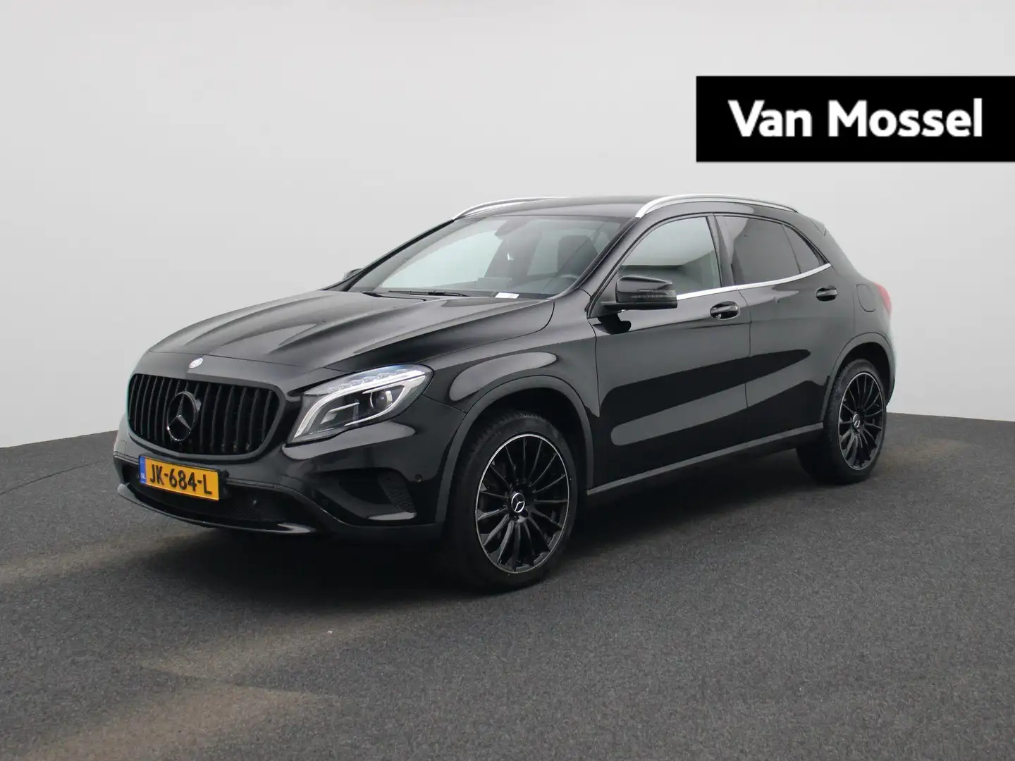Mercedes-Benz GLA 180 Ambition | Airconditioning | Navigatie | Parkeerse Noir - 1
