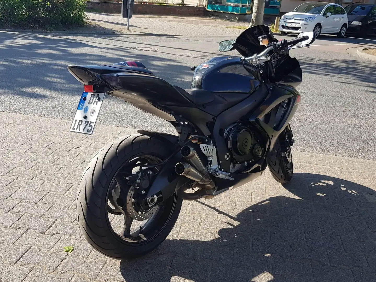 Suzuki GSX-R 750 K7 Czarny - 2