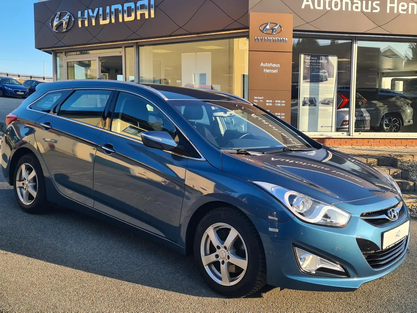 Hyundai i40 1,7 CRDi FIFA Edition Silver Paket mit Navi Bleu - 2