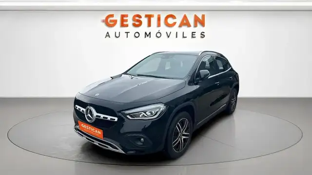 Mercedes-Benz GLA 250 250e