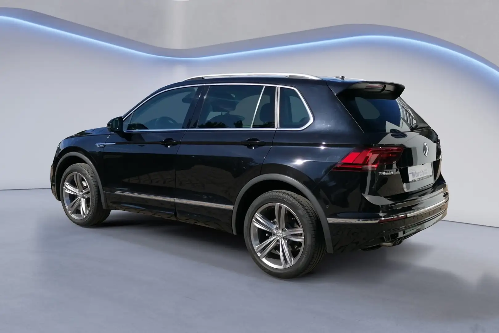 Volkswagen Tiguan 2.0 TDI DSG 4M R line STHZ+KAMERA+HEAD-UP Schwarz - 2