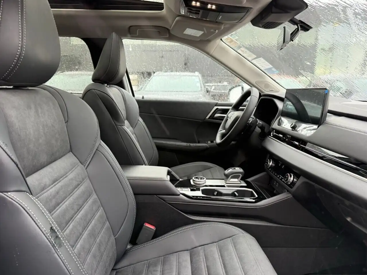 Mitsubishi Outlander снимка Mitsubishi Outlander
