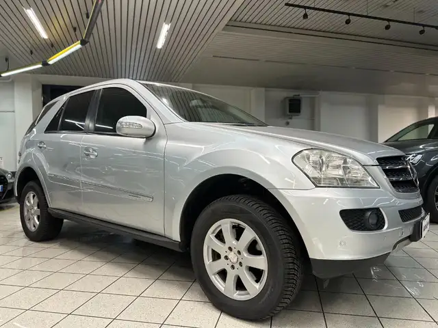 Mercedes-Benz ML 350 Chrome V6 272Cv