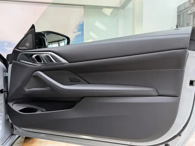 BMW M4 view 29