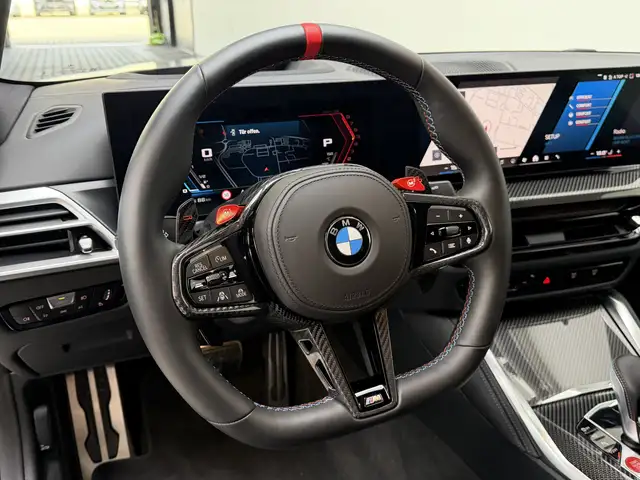 BMW M4 view 8