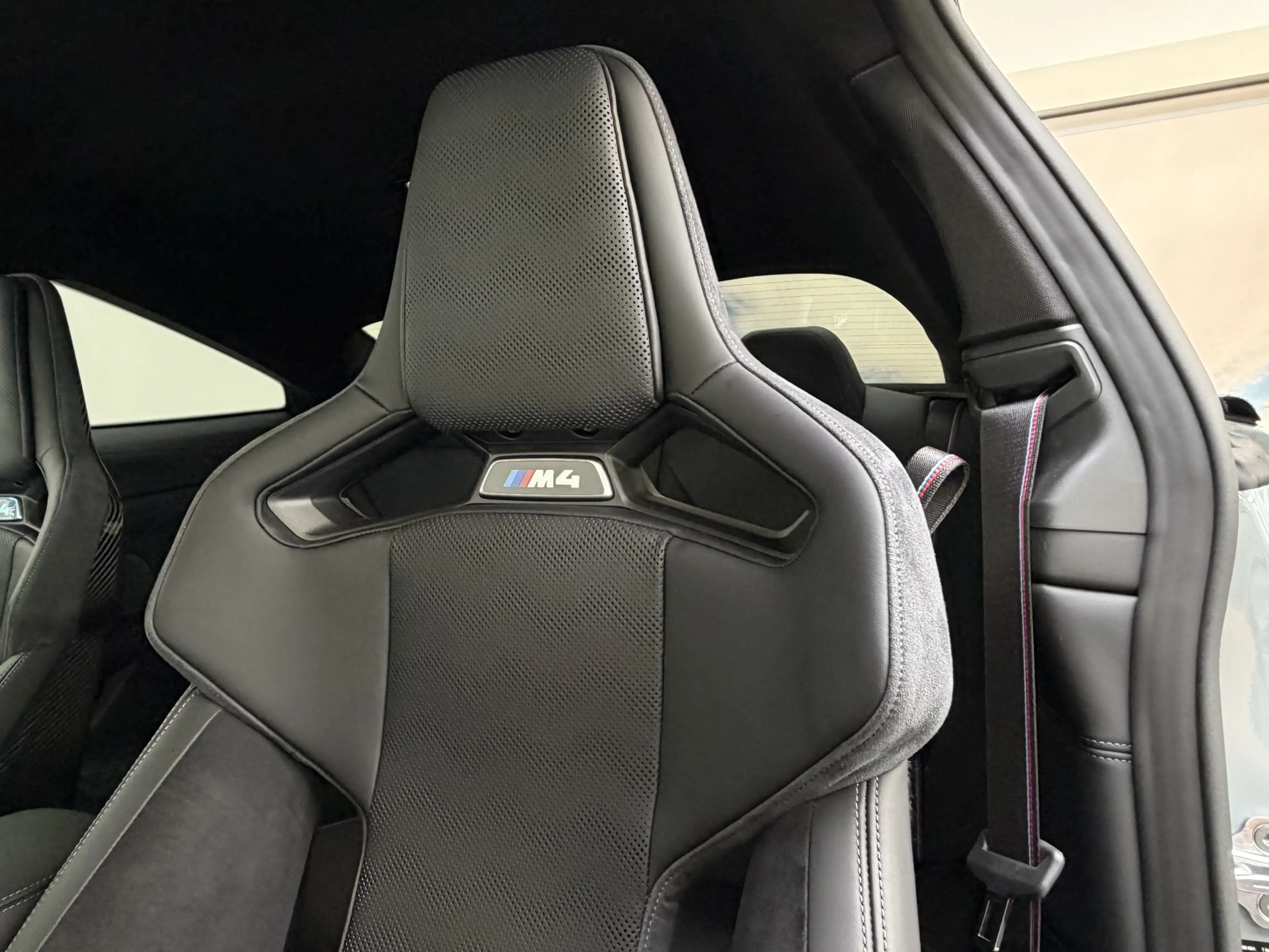BMW M4 xDrive Comp. Schalensitze ACC 360° M Grafik — photo 14