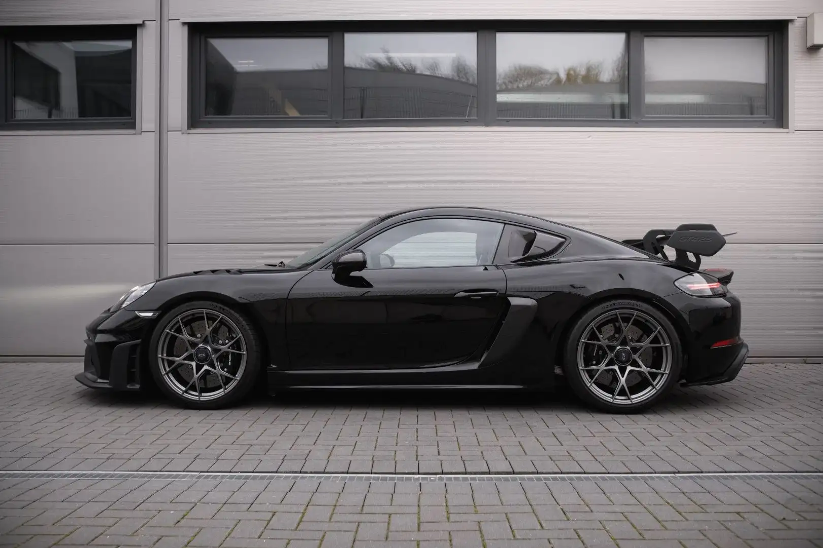 Porsche Cayman 718 Cayman GT4 RS -Weissach-Kamera-Lift-PCCB Negro - 1