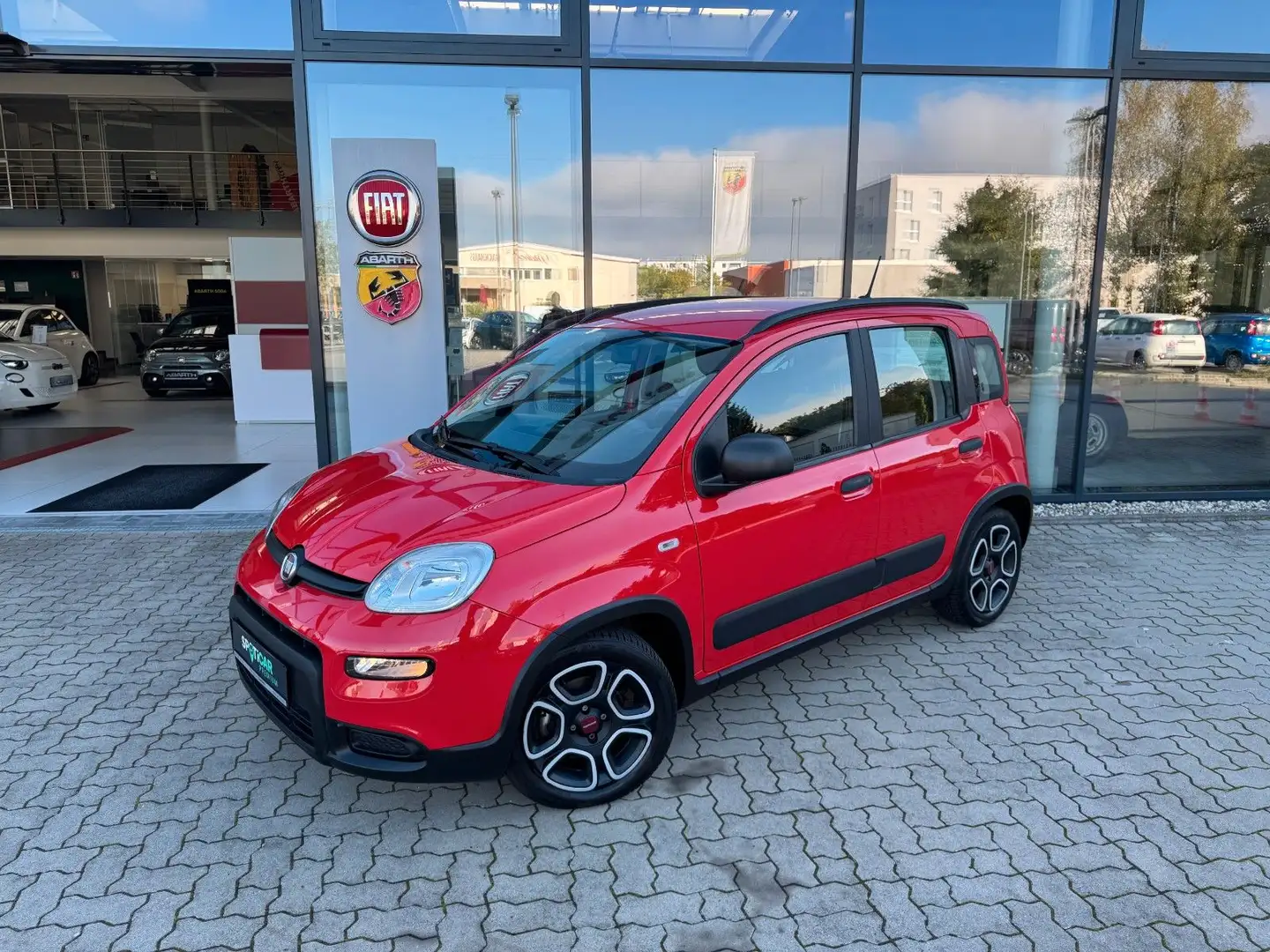 Fiat Panda 1.0 Hybrid City Life+Parksensoren Rood - 1