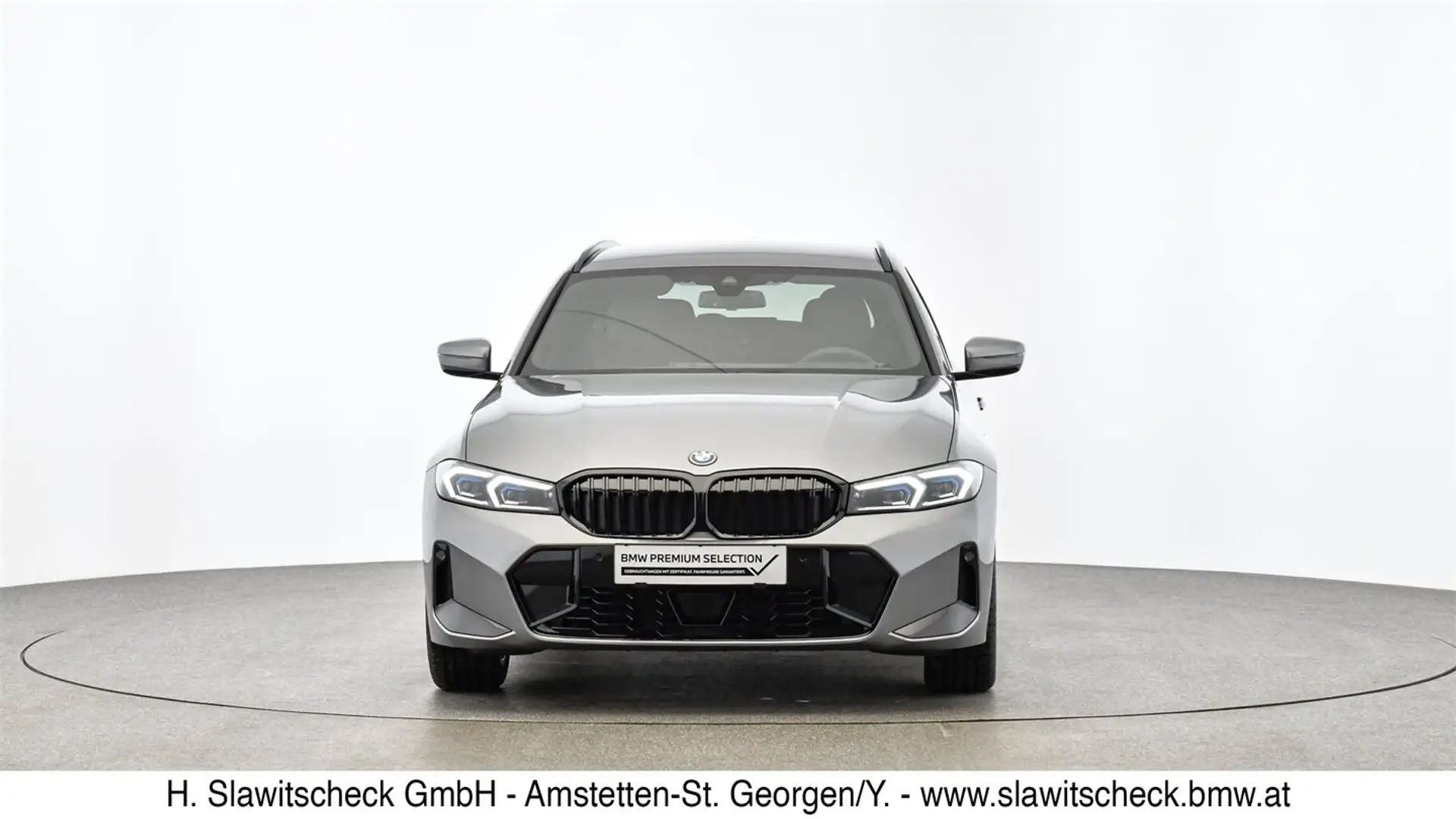 BMW 320 e xDrive Grau - 2