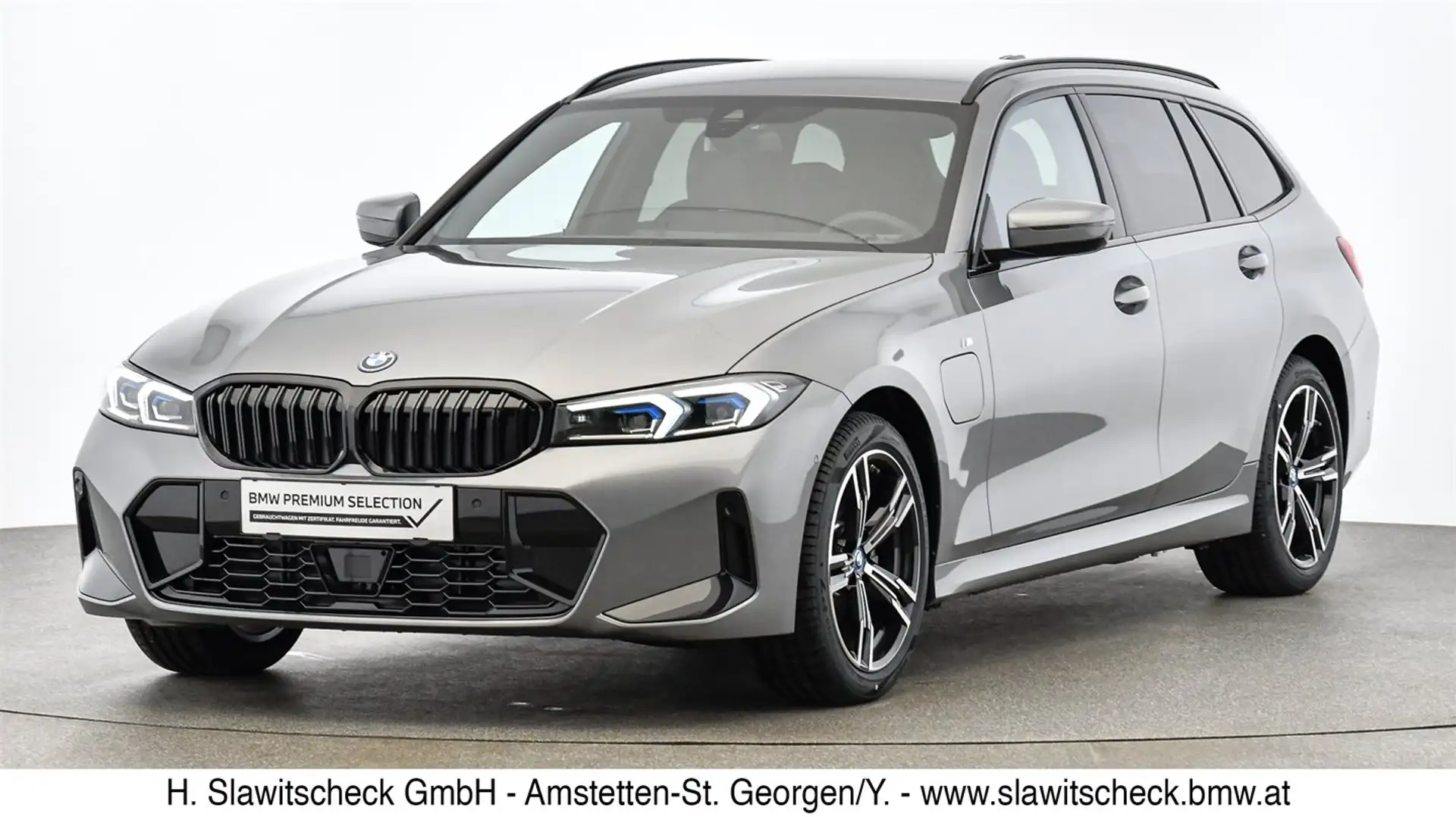 BMW 320 e xDrive Grau - 1