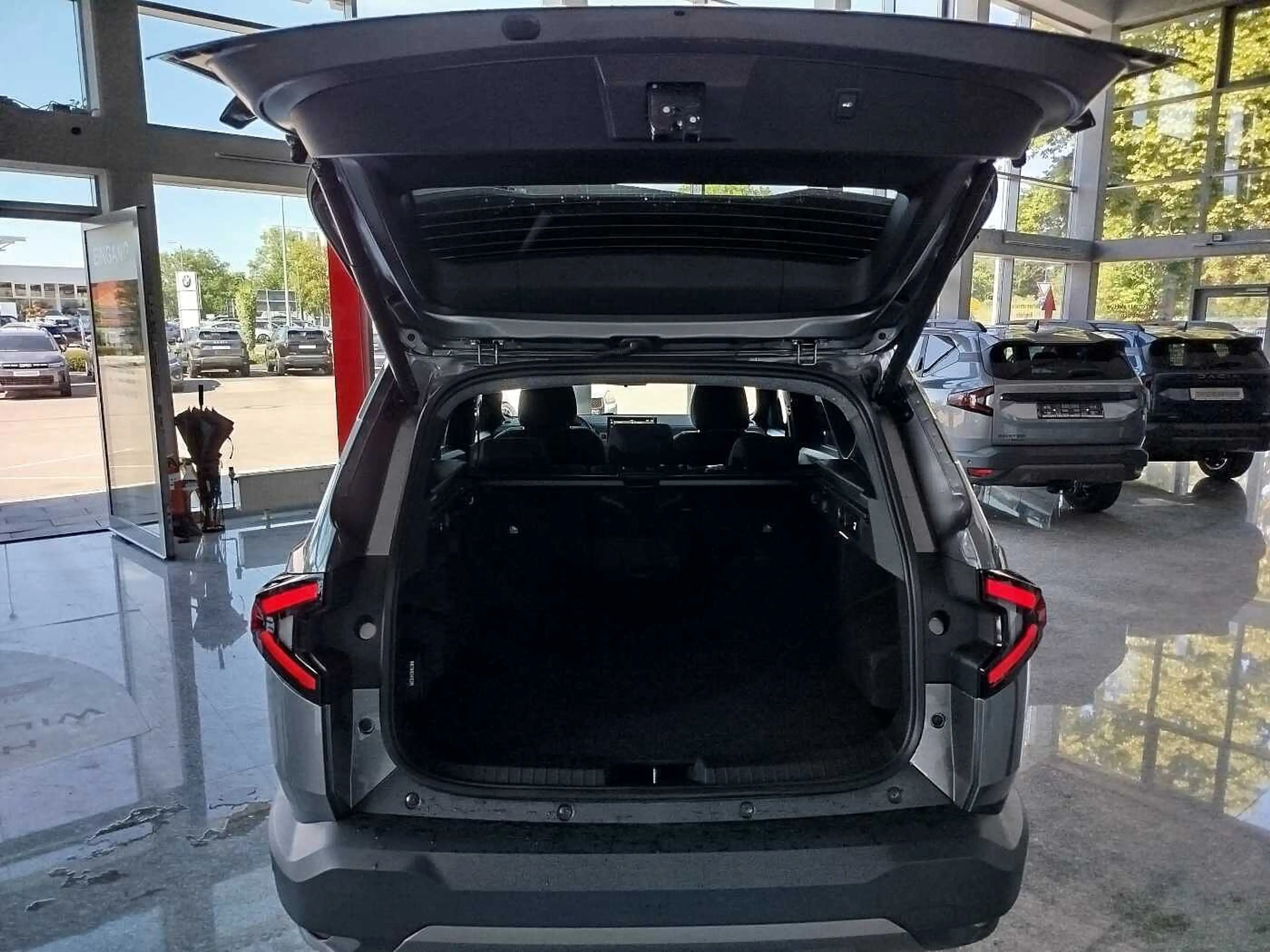 Dacia Bigster Hybrid-G 150 4x4 Journey AHK/PANO/WINTER+/CITY/19Z — photo 15