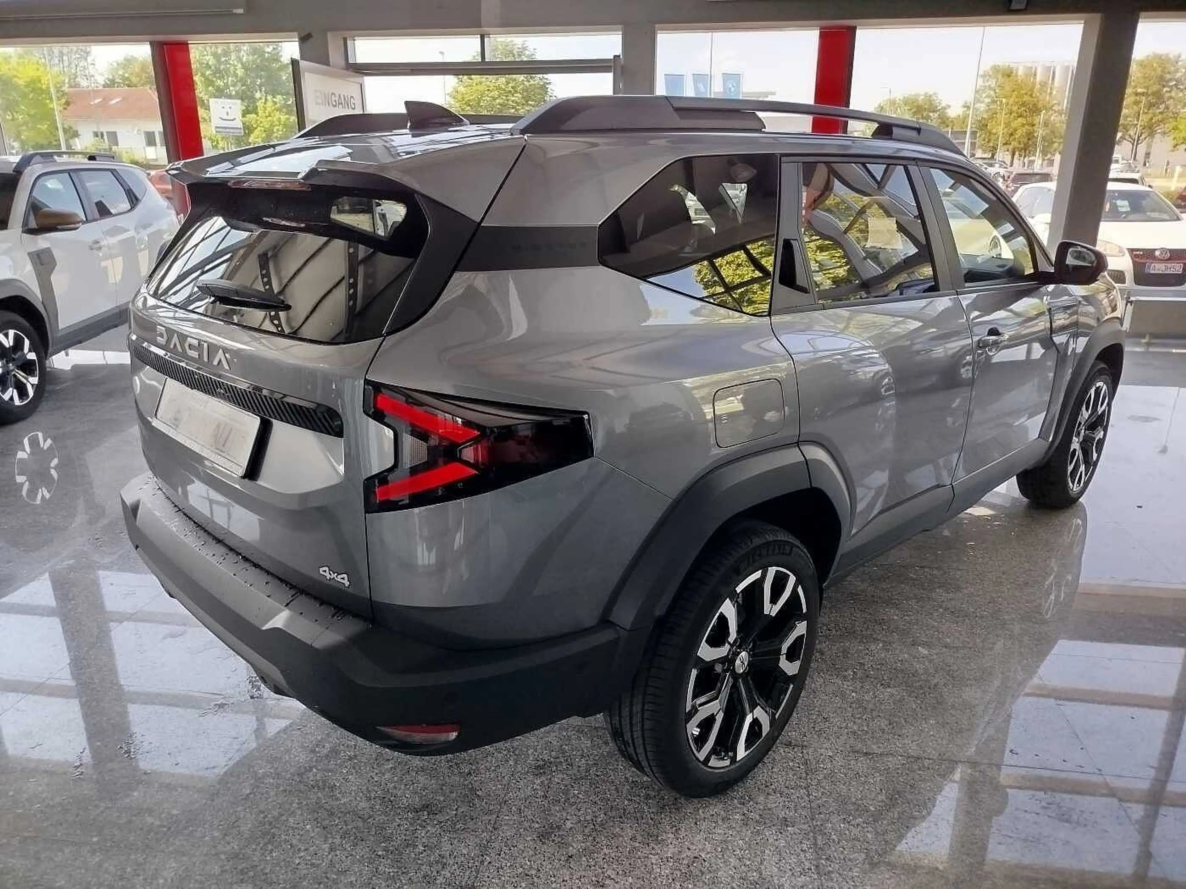 Dacia Bigster Hybrid-G 150 4x4 Journey AHK/PANO/WINTER+/CITY/19Z — photo 4