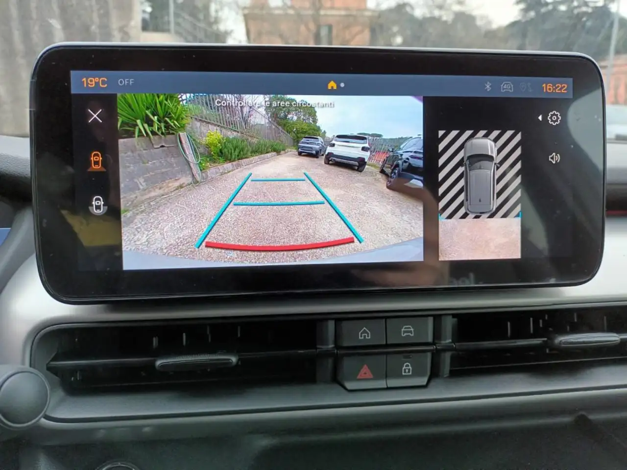 Jeep Avenger 1200 E-HYBRID SUMMIT 110CV AUTOM PACK WINTER PELLE 13