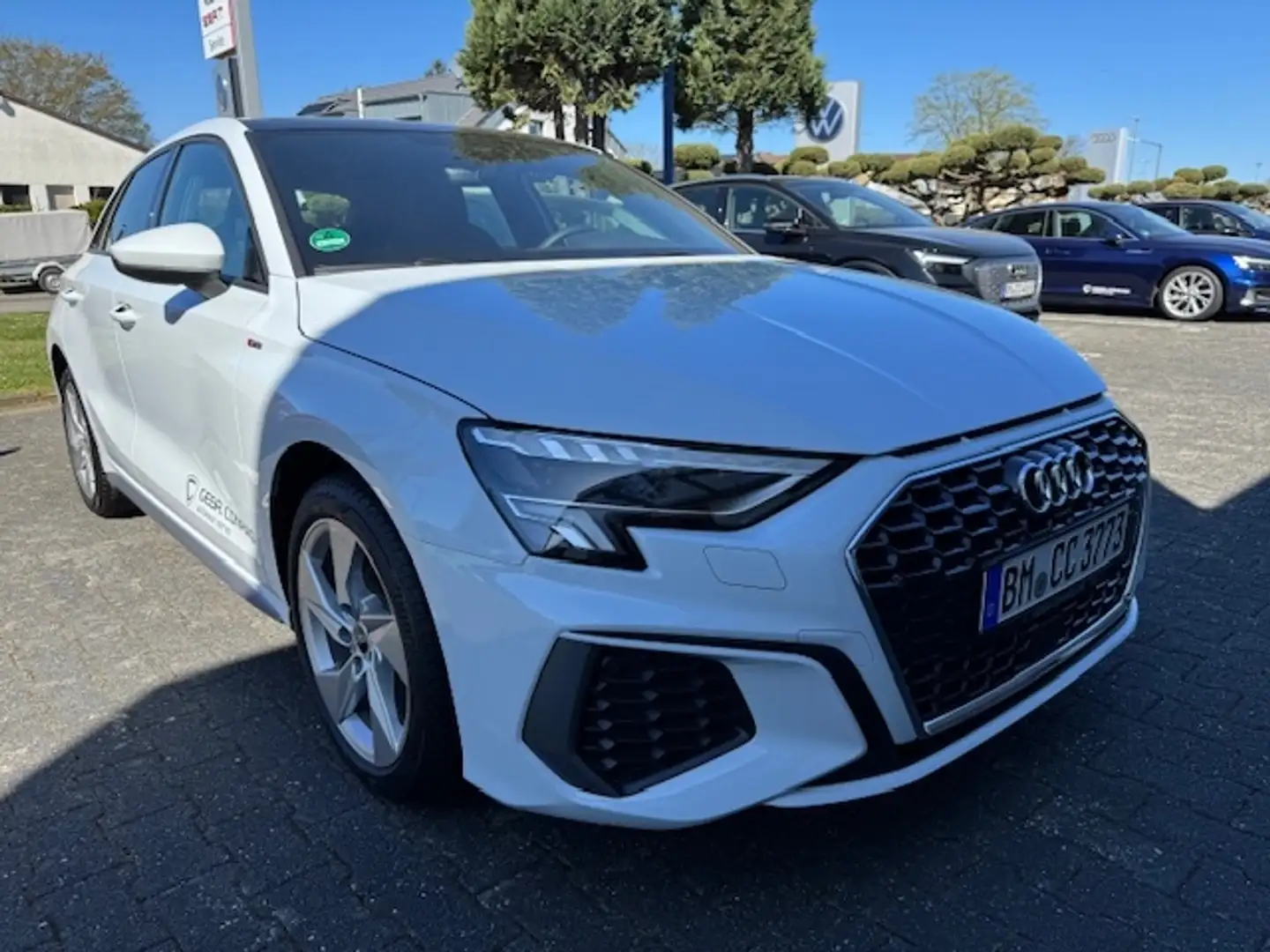 Audi A3 Sportback S line 35 TDI, NP: 48.000 € Weiß - 2
