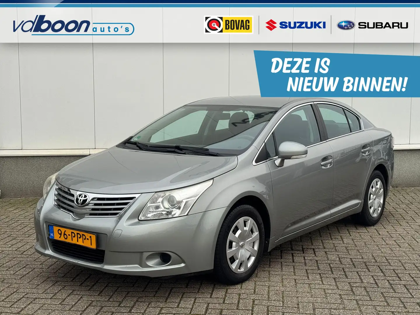 Toyota Avensis 1.6 VVTi Comfort | Clima | Park.Sens | Trekhaak Grijs - 1