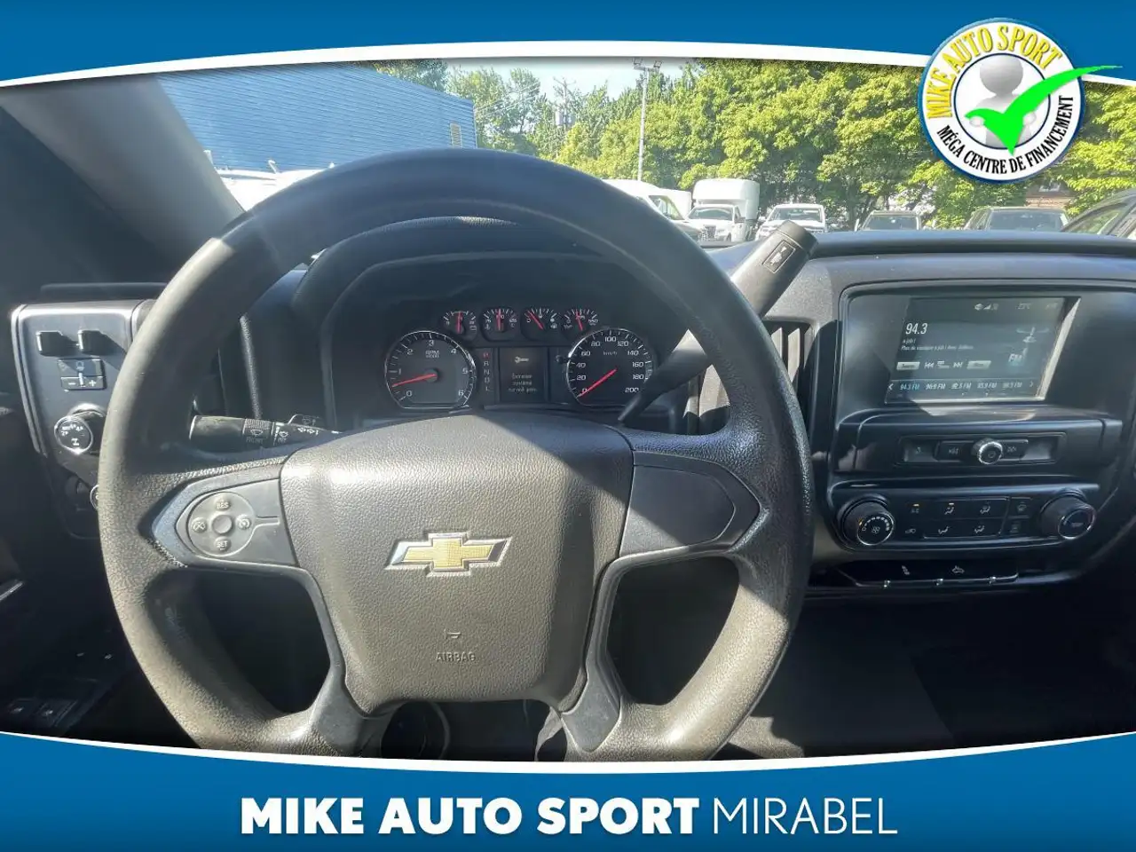 Chevrolet Silverado 1500 photo Chevrolet Silverado 1500