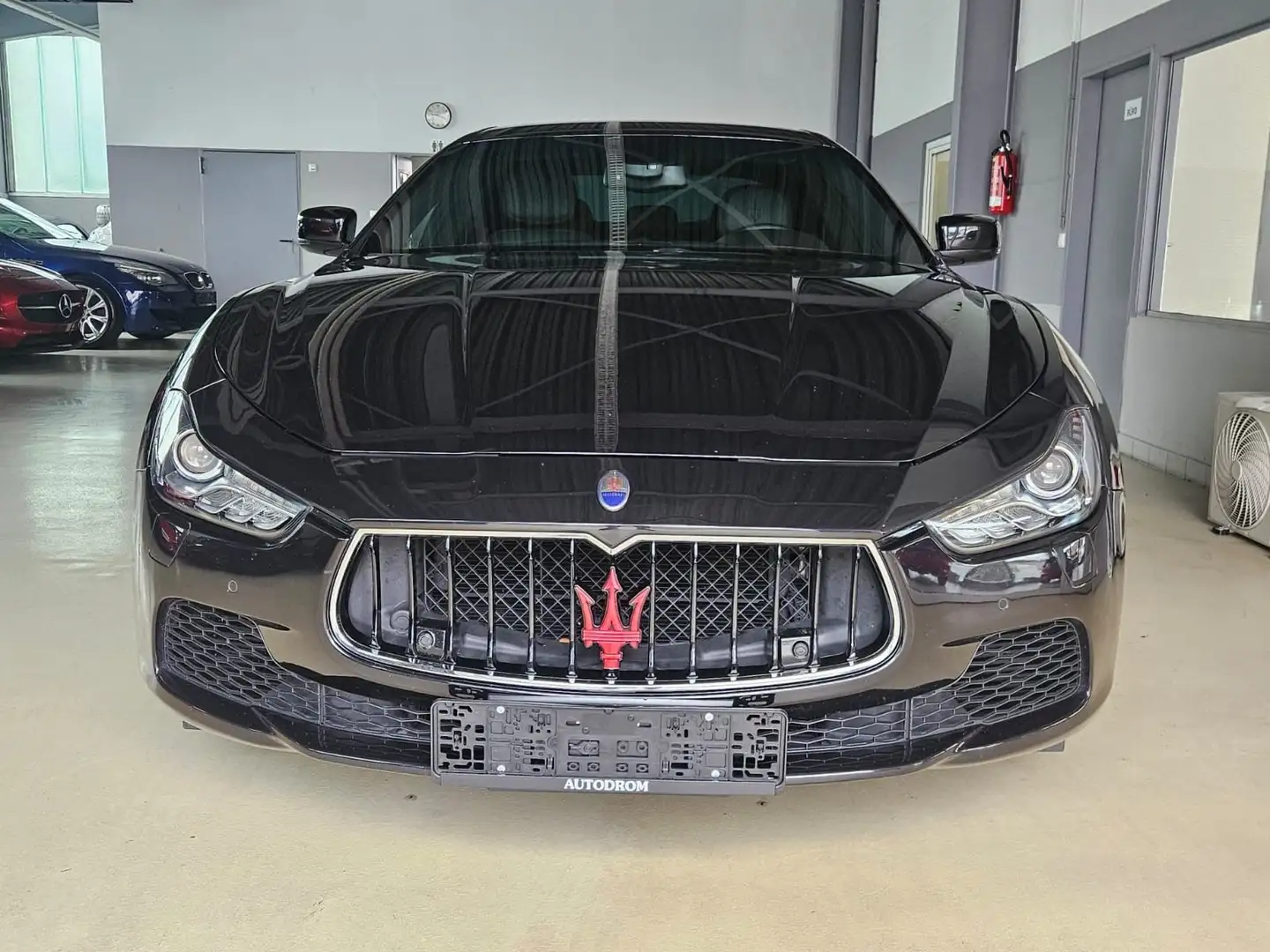 Maserati Ghibli S Q4+ Navi+Kamera +El.Memorysitze Schwarz - 2