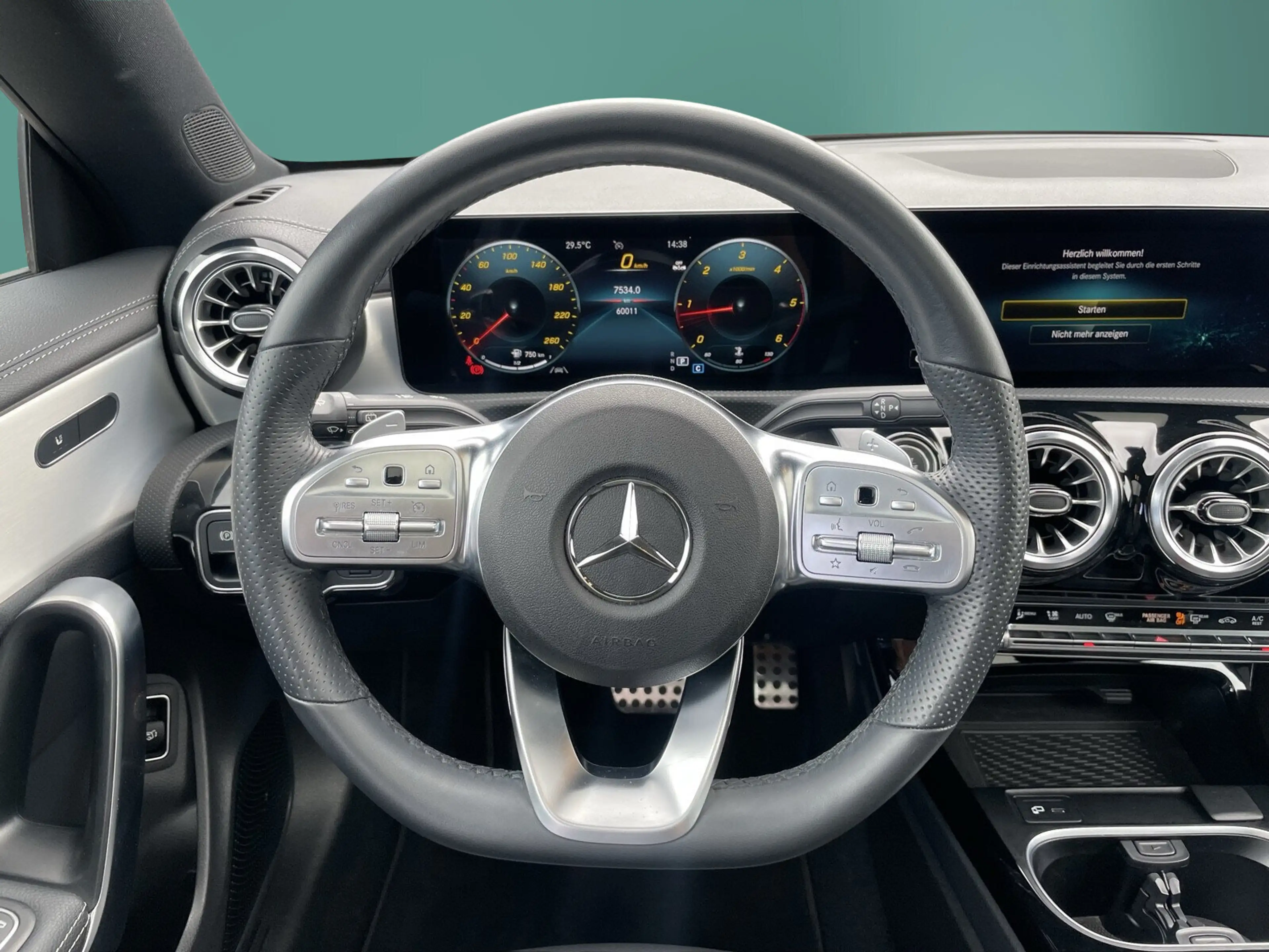 Mercedes-Benz CLA 220 CLA 220 d SB AMG*NIGHT*19*PANO*KAM*MLED*LEDER* — photo 11