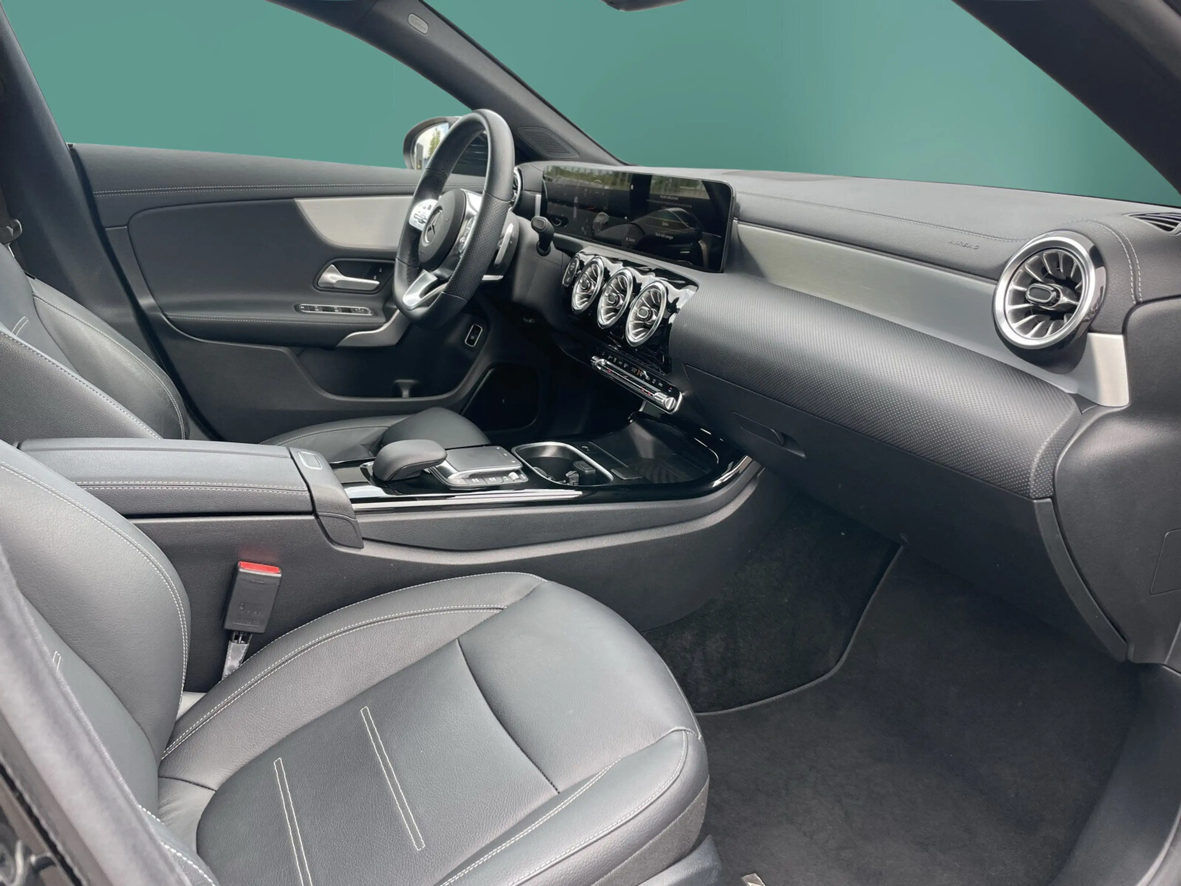 Mercedes-Benz CLA 220 CLA 220 d SB AMG*NIGHT*19*PANO*KAM*MLED*LEDER* — photo 12