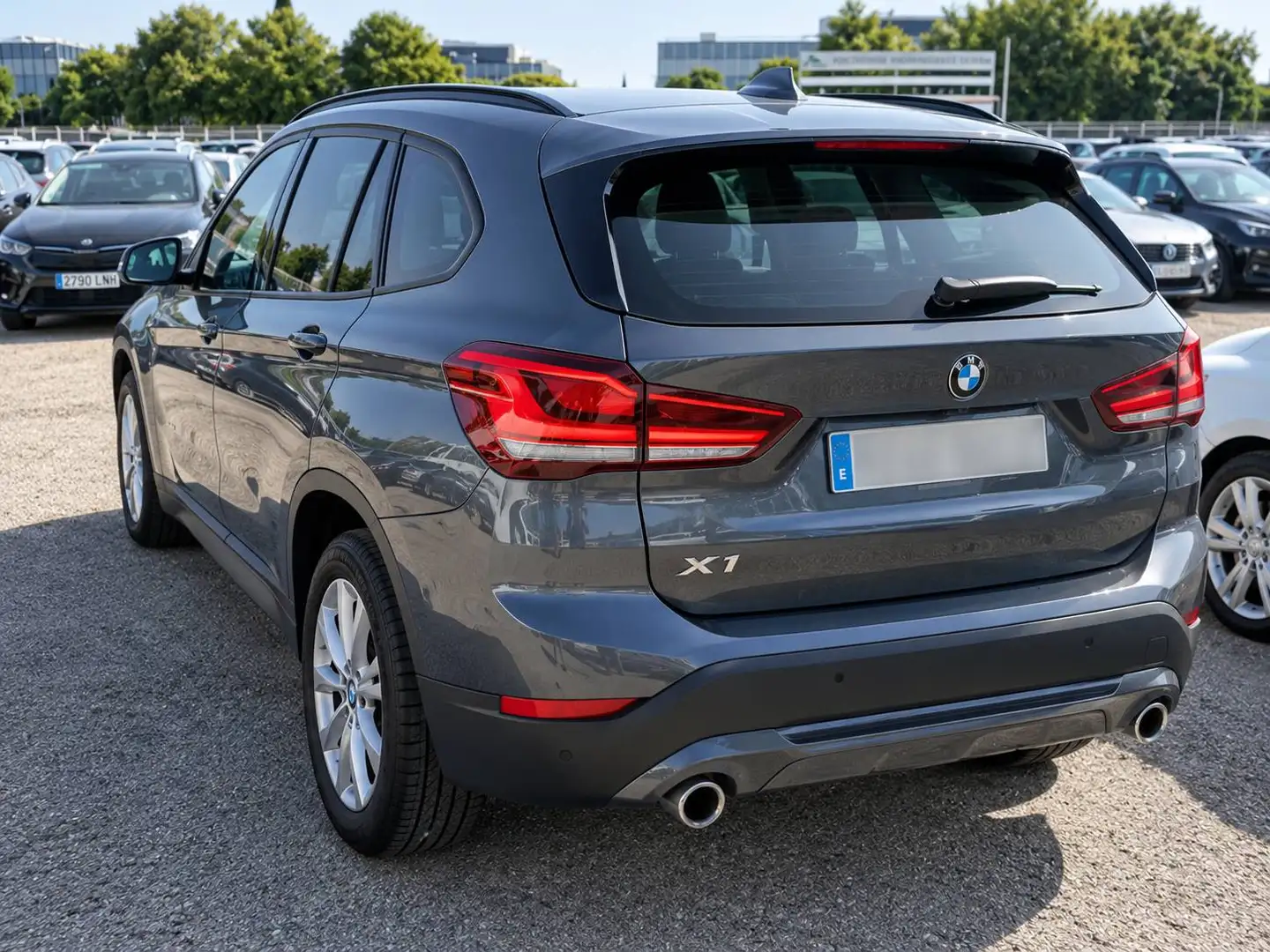 BMW X1 X1 sDrive 18dA Corporate Corporate Gris - 2