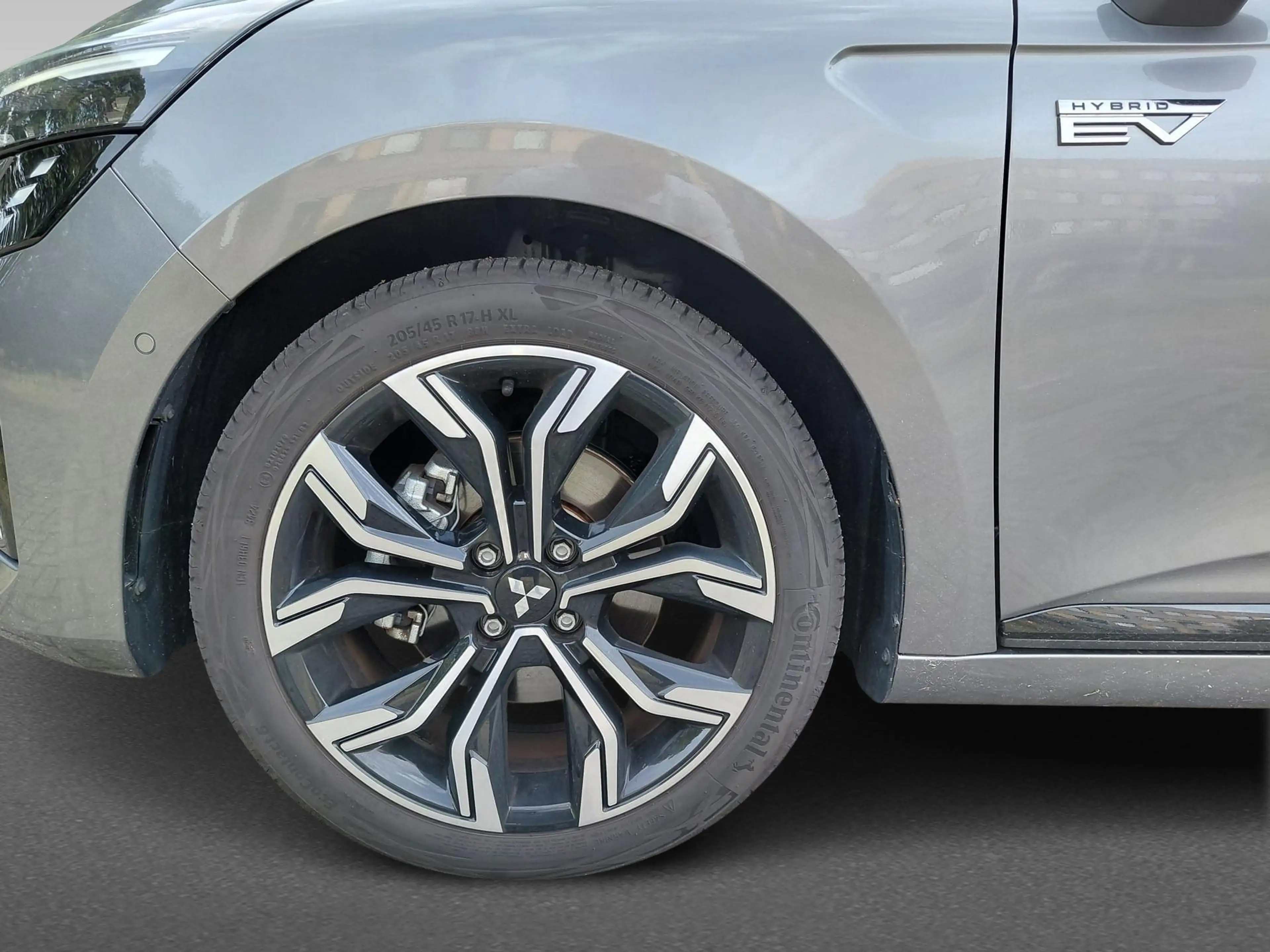 Mitsubishi Colt 1.6 HEV Instyle — photo 11