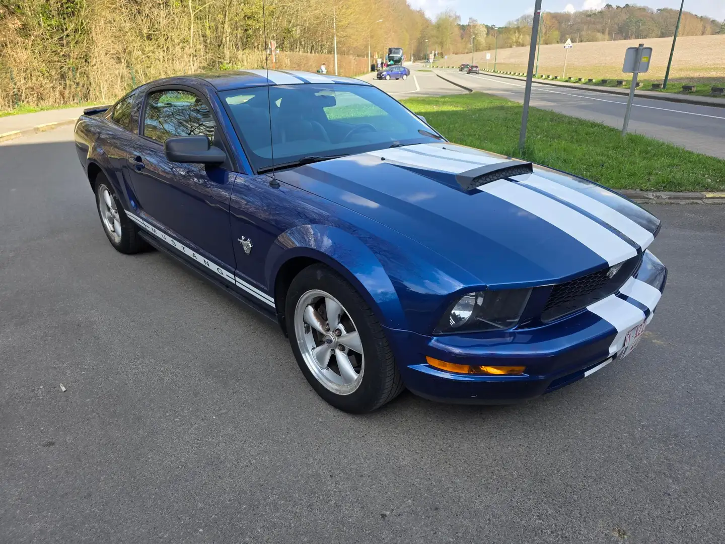 Ford Mustang 4000 6 cylindre boite manuele Blau - 2