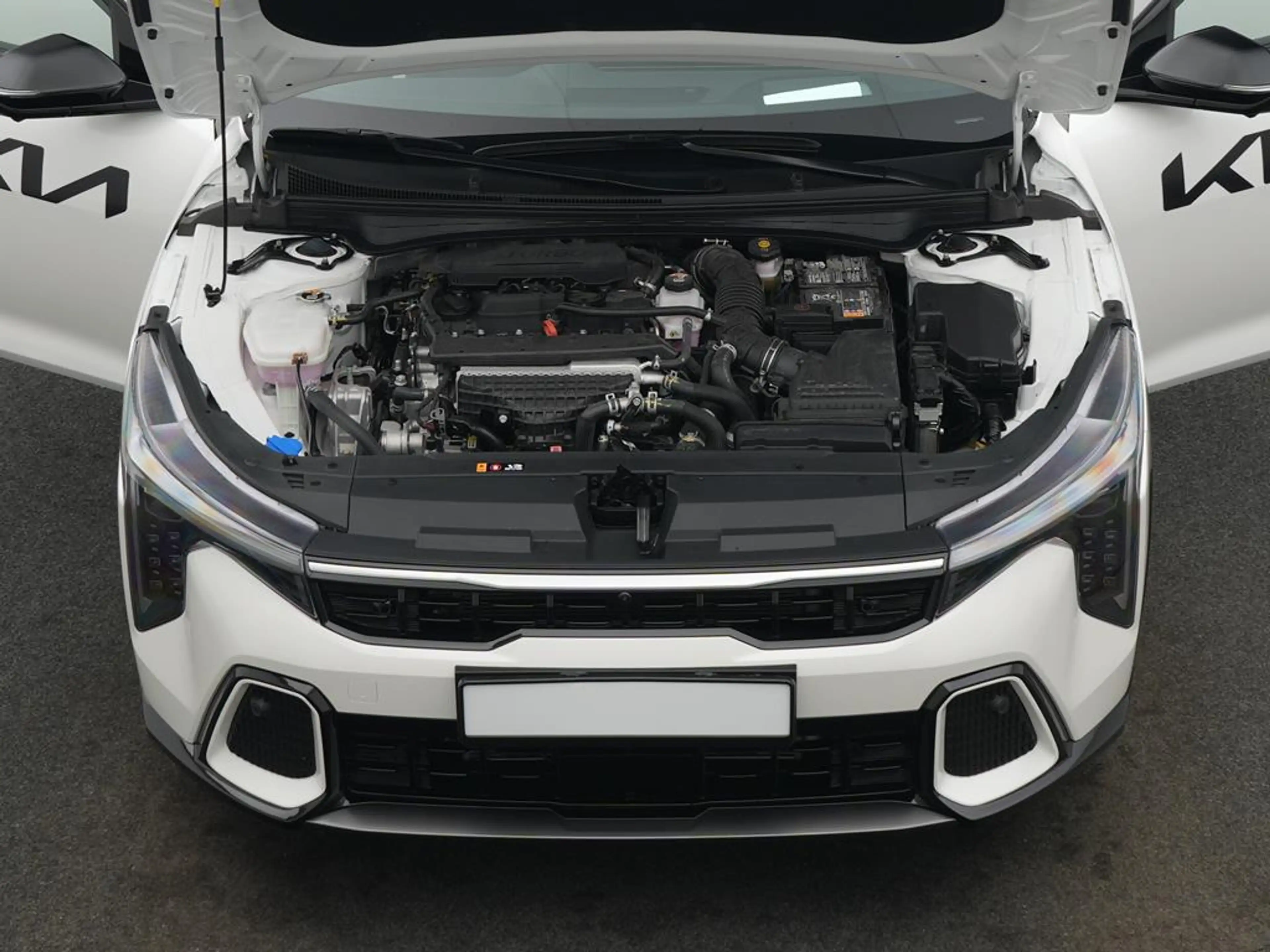 Kia K4 SW 1.6T 180 DCT GTL DWP+ SZ SD 18 GD — photo 8