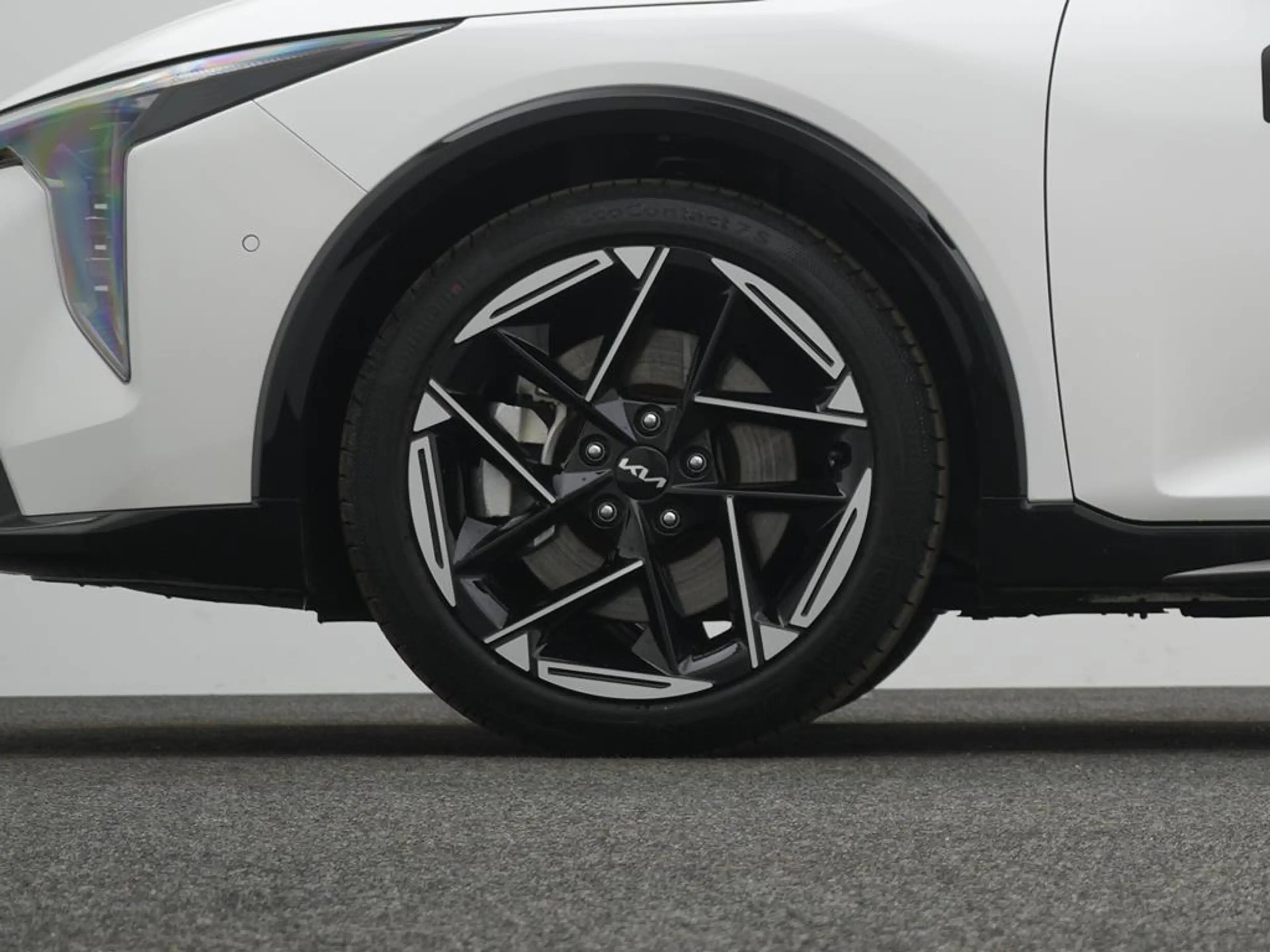 Kia K4 SW 1.6T 180 DCT GTL DWP+ SZ SD 18 GD — photo 10