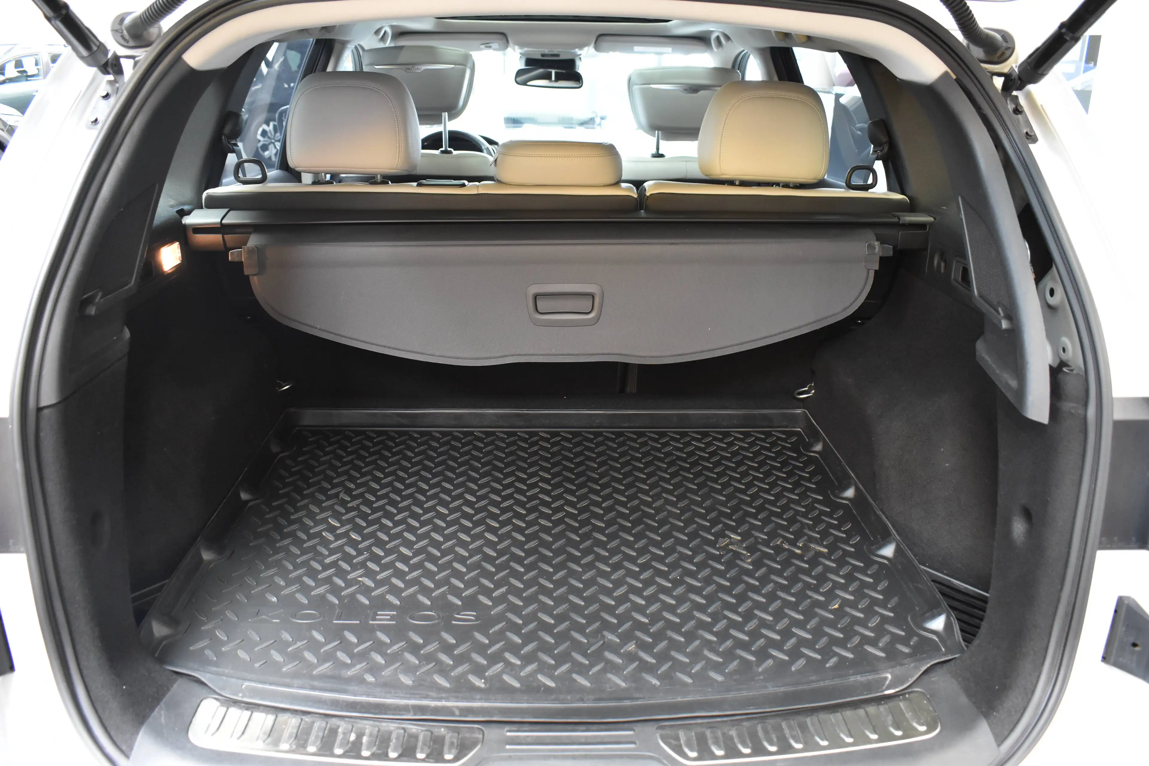 Renault Koleos Koleos 2.0 dCi Initiale Paris X-Tronic — photo 9