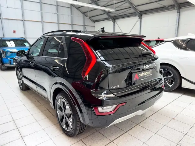 Kia E-Niro view 4