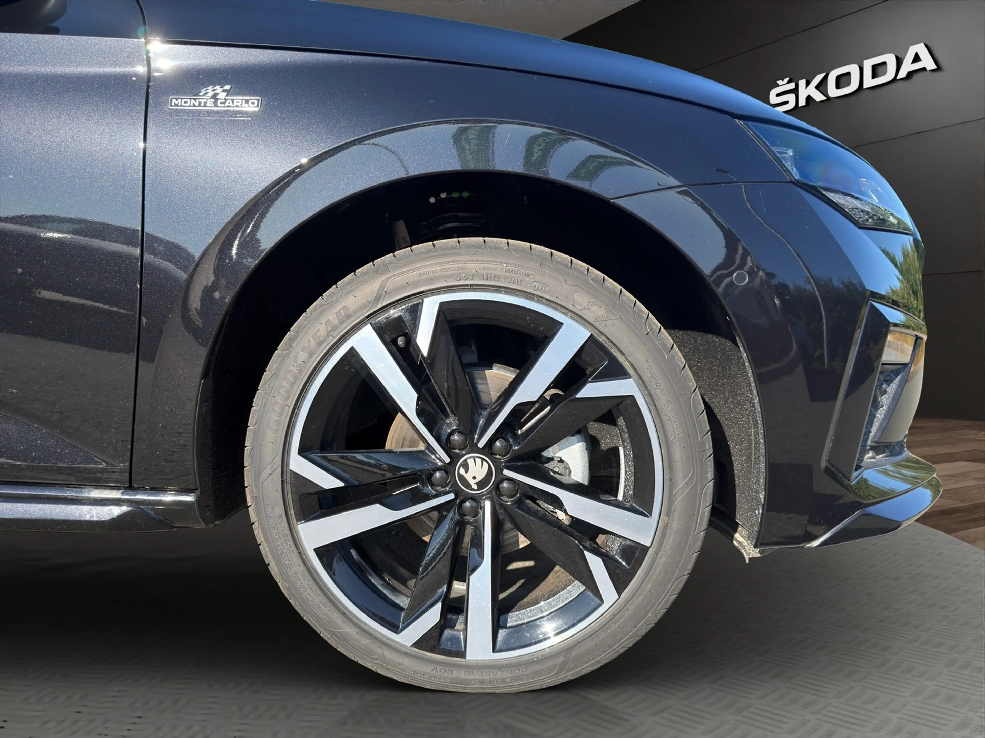 Skoda Scala 1.5 TSI Monte Carlo DSG AHK+ACC+NAVI — photo 6