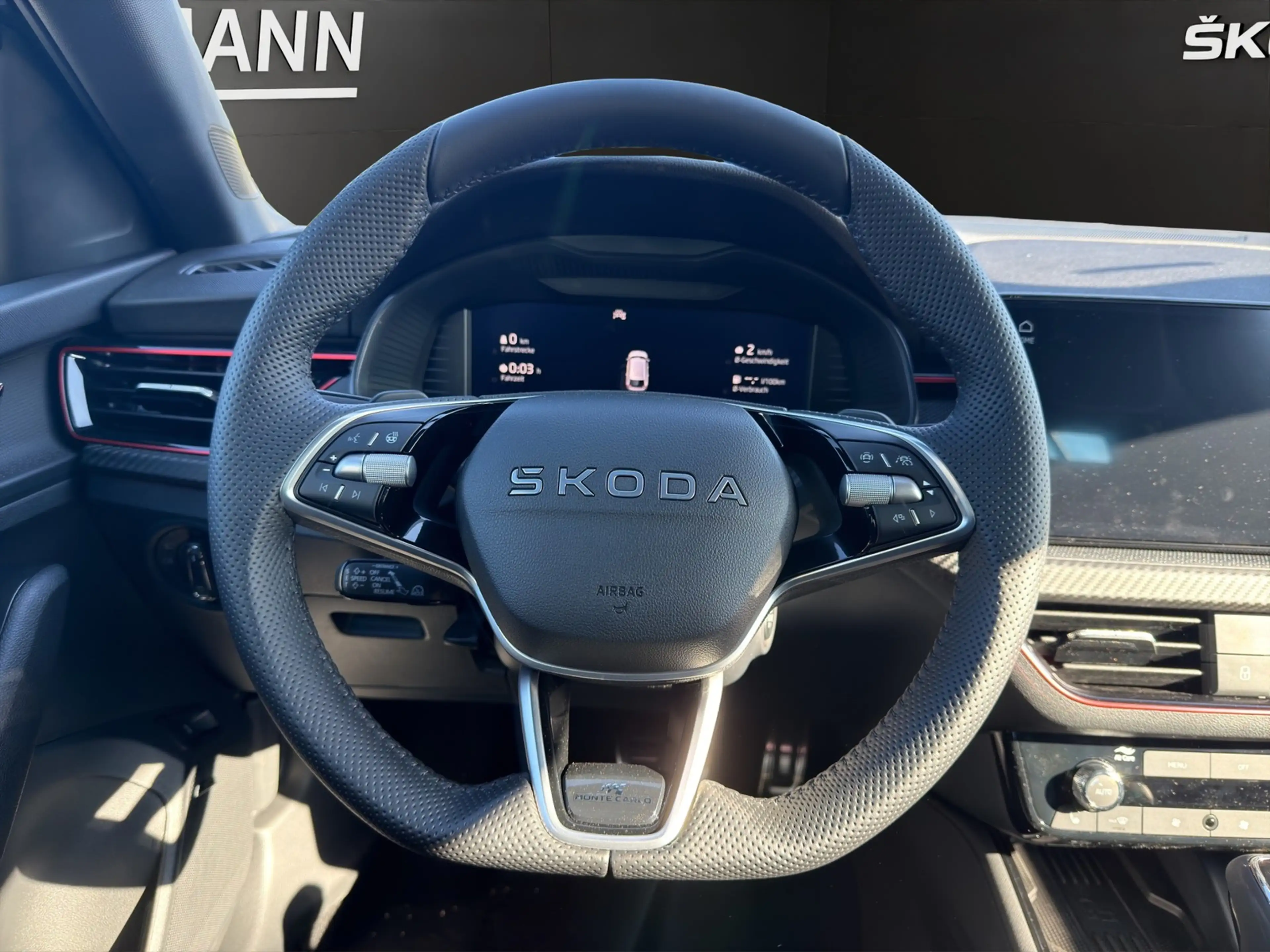 Skoda Scala 1.5 TSI Monte Carlo DSG AHK+ACC+NAVI — photo 9