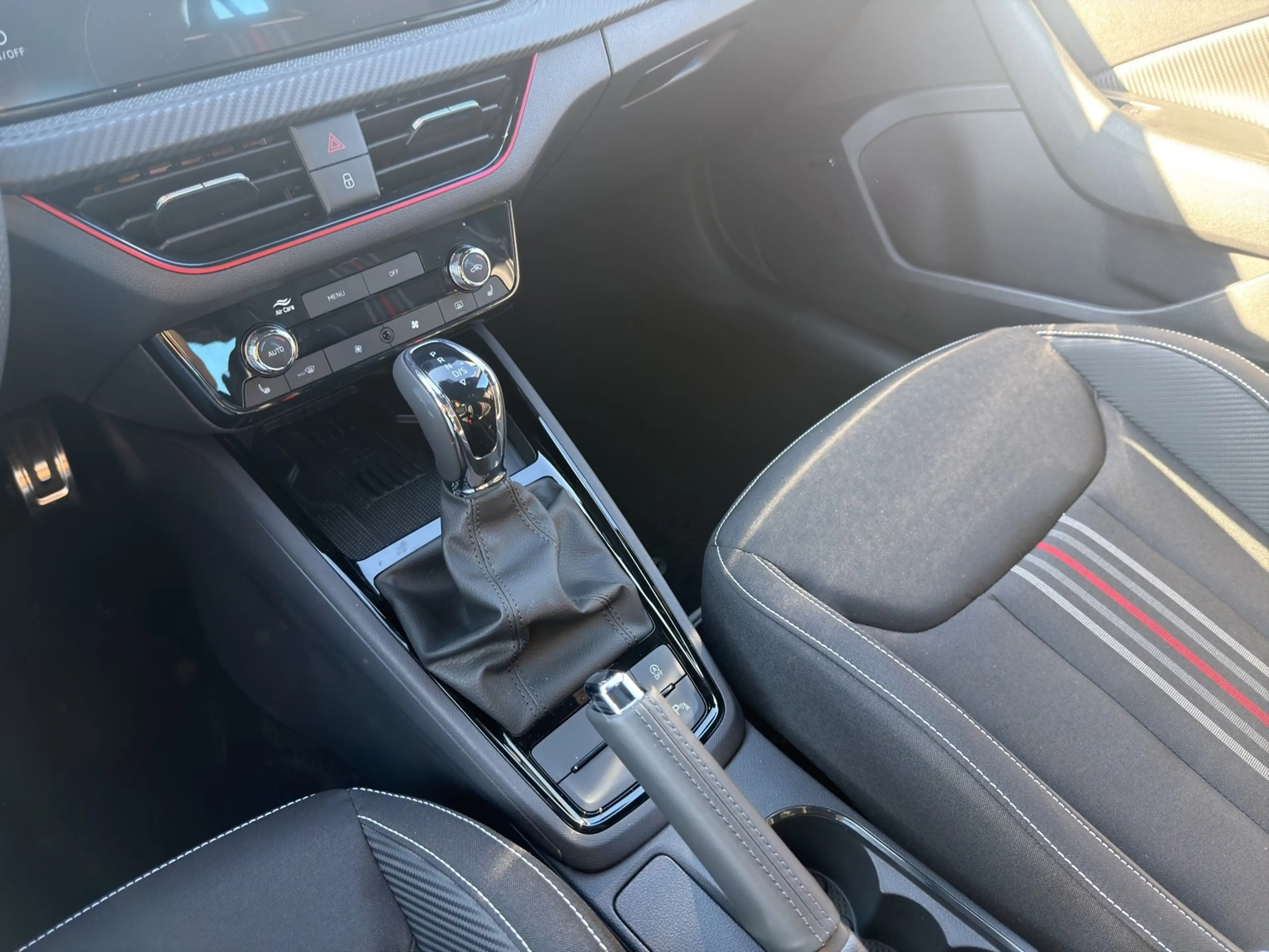Skoda Scala 1.5 TSI Monte Carlo DSG AHK+ACC+NAVI — photo 11