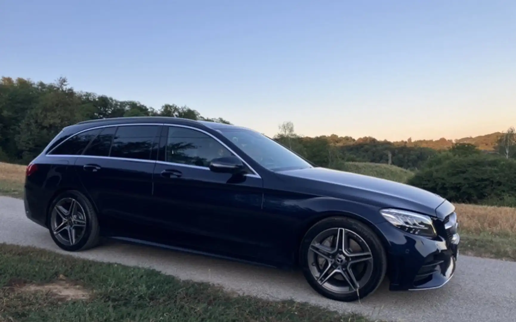 Mercedes-Benz C 300 d T Aut. AMG Sportpaket! GW Garantie Bis 04/2027! Blau - 1