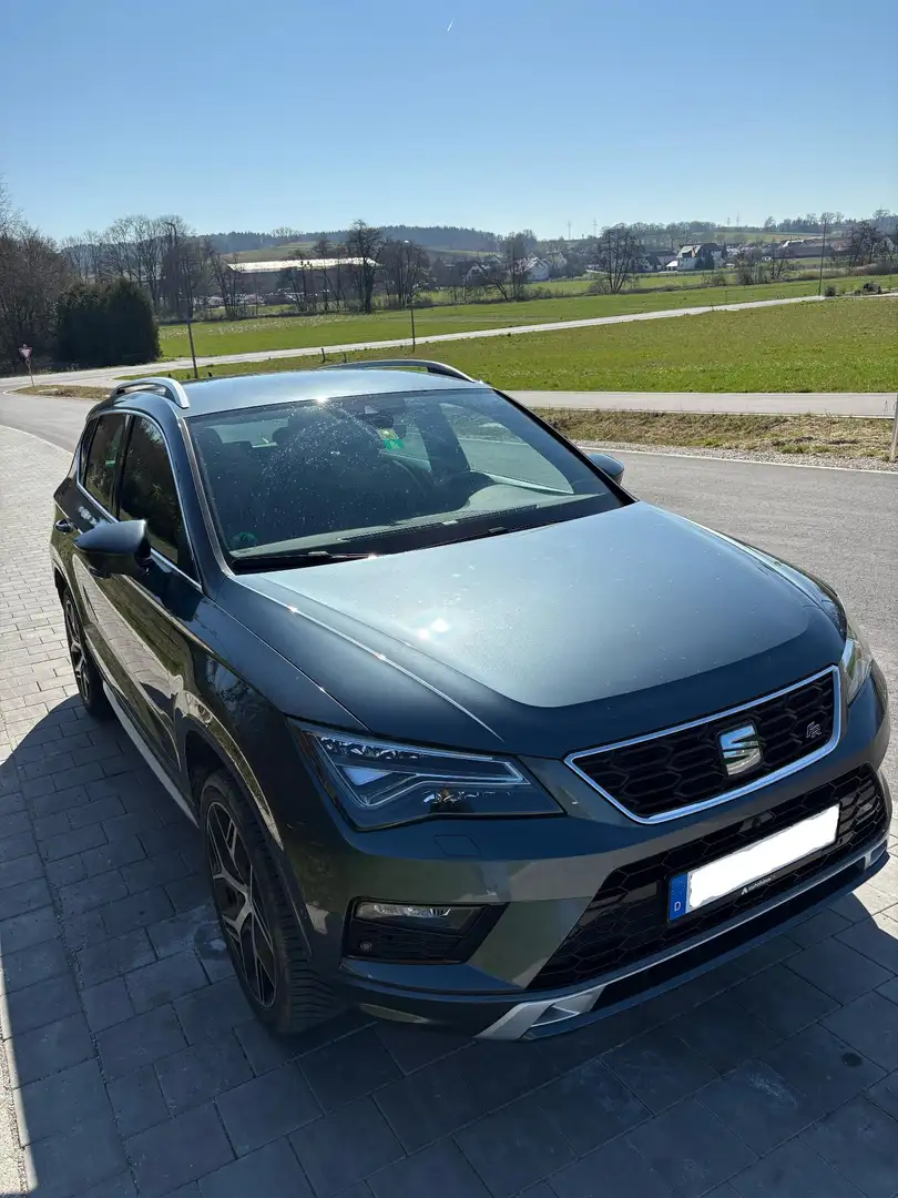 SEAT Ateca FR 4Drive Grau - 1